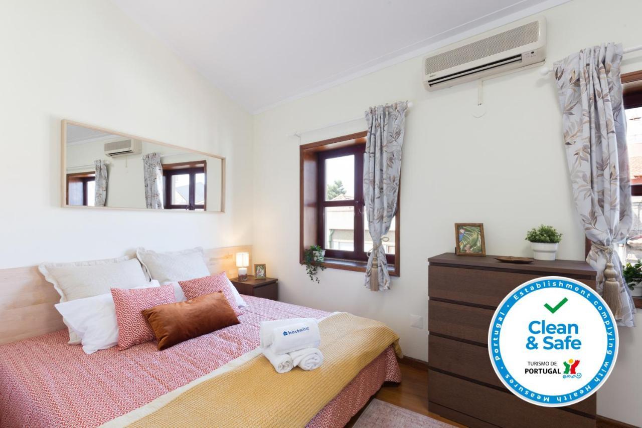 Cozy Sunny Flats By Hostwise Apartment Порто Екстериор снимка