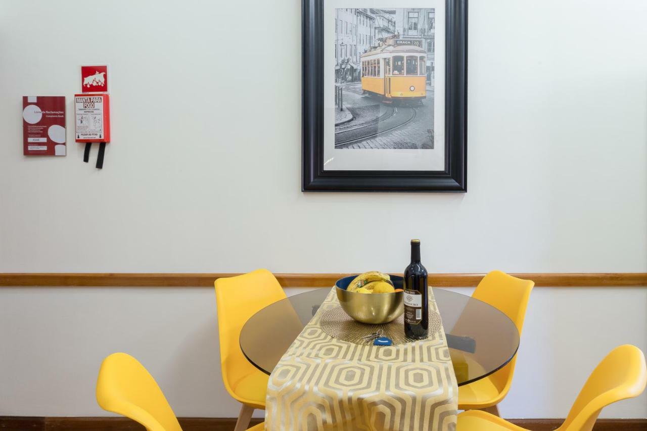 Cozy Sunny Flats By Hostwise Apartment Порто Екстериор снимка