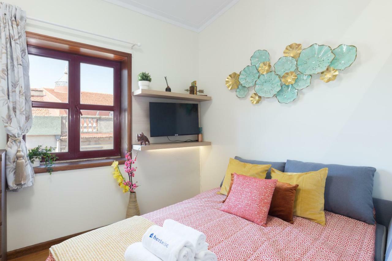 Cozy Sunny Flats By Hostwise Apartment Порто Екстериор снимка